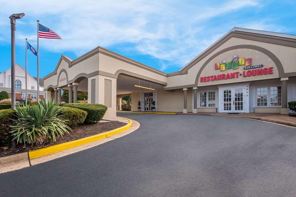 Clarion Inn Falls Church-Arlington Exteriör bild
