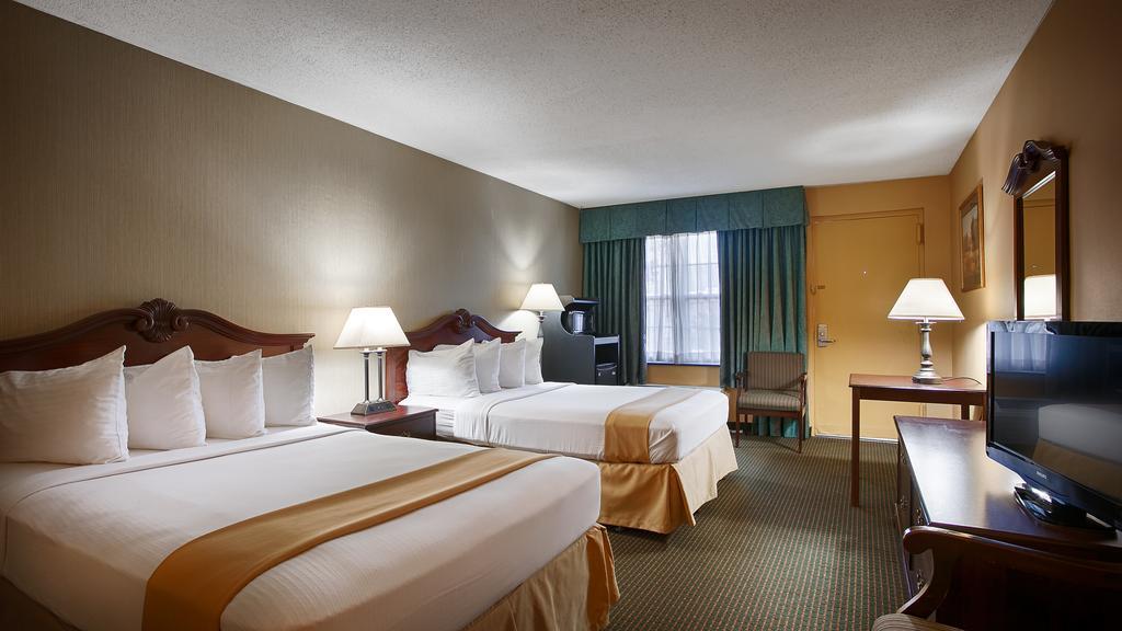 Clarion Inn Falls Church-Arlington Exteriör bild