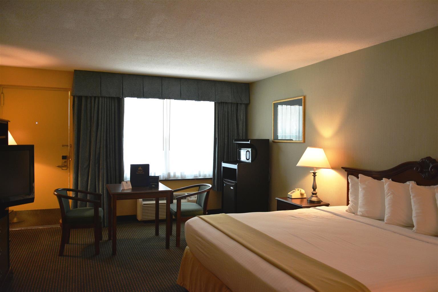Clarion Inn Falls Church-Arlington Exteriör bild