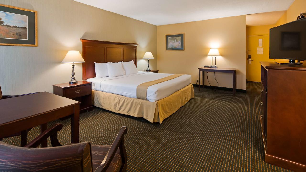 Clarion Inn Falls Church-Arlington Exteriör bild